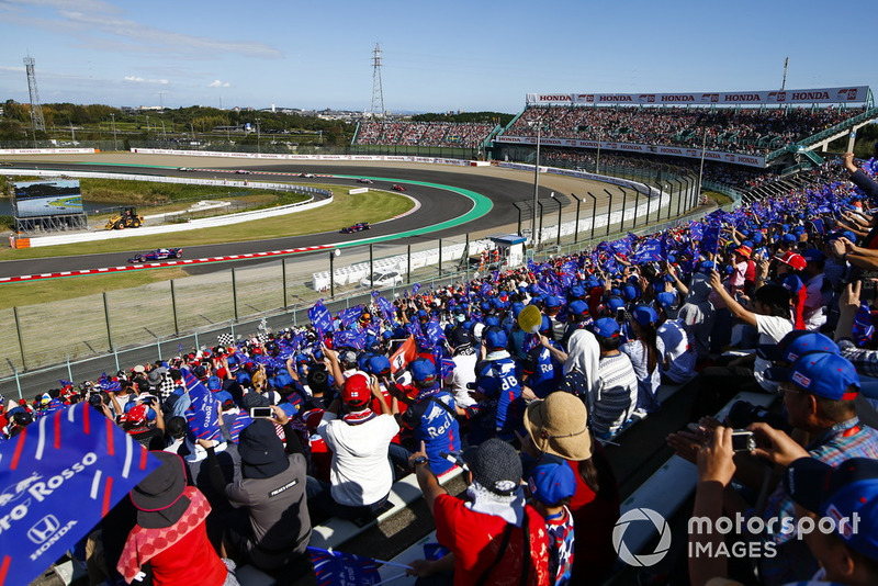Pierre Gasly, Scuderia Toro Rosso STR13, Brendon Hartley, Toro Rosso STR13