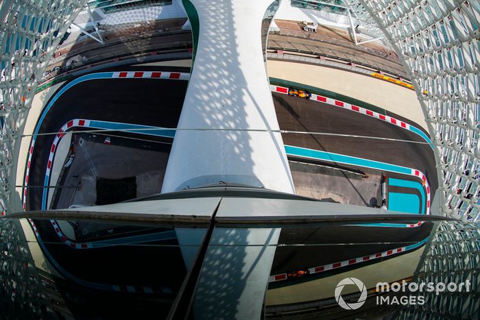 Fernando Alonso, McLaren MCL33 