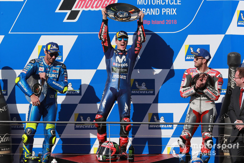 Podio: il vincitore della gara Maverick Viñales, Yamaha Factory Racing, il secondo classificato Andrea Iannone, Team Suzuki MotoGP, il terzo classificato Andrea Dovizioso, Ducati Team