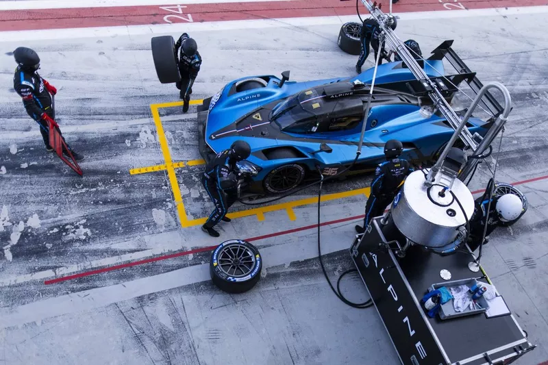 Alpine A424