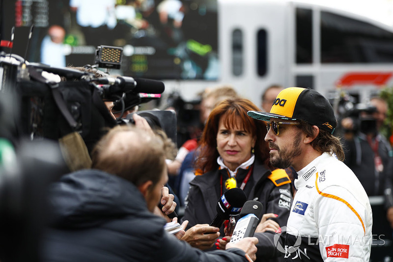 Fernando Alonso, McLaren, talks to the media
