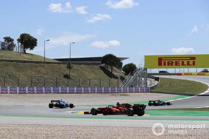George Russell, Williams FW43B, Charles Leclerc, Ferrari SF21