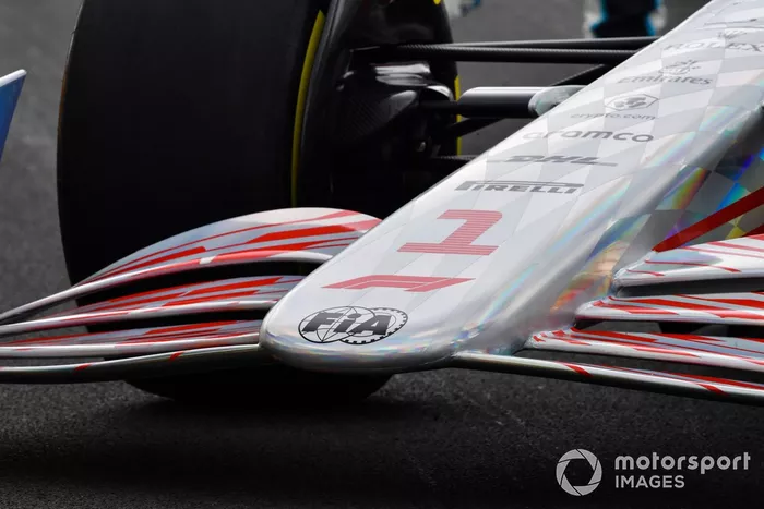 Detalle de frente del coche de Fórmula 1 2022