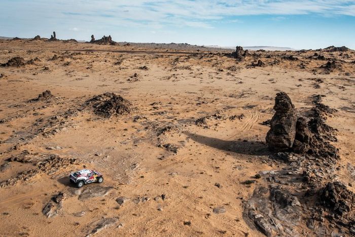 #302 JCW X-Raid Team: Stephane Peterhansel, Paulo Fiuza