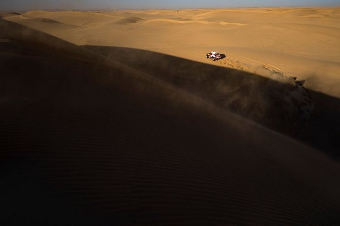 #302 JCW X-Raid Team: Stephane Peterhansel, Paulo Fiuza