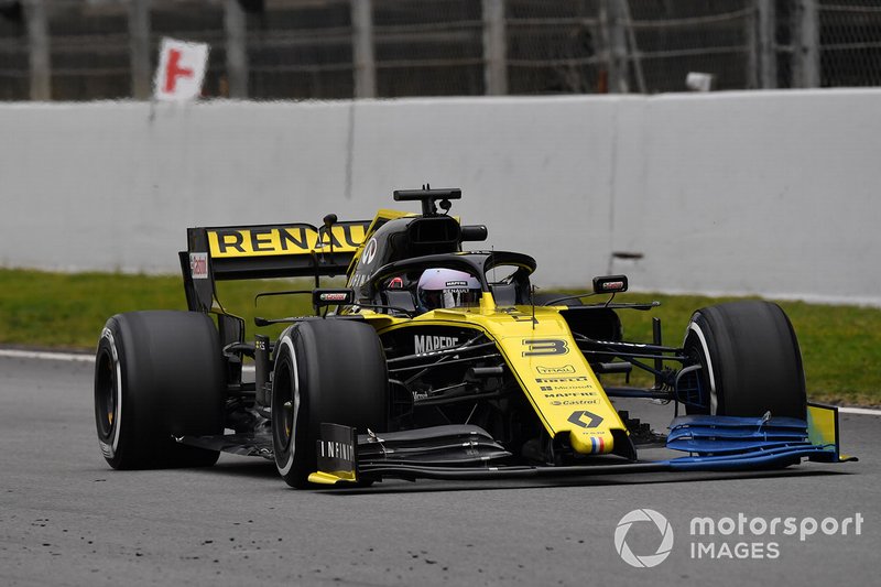 Daniel Ricciardo, Renault F1 Team R.S. 19 with aero paint on front wing