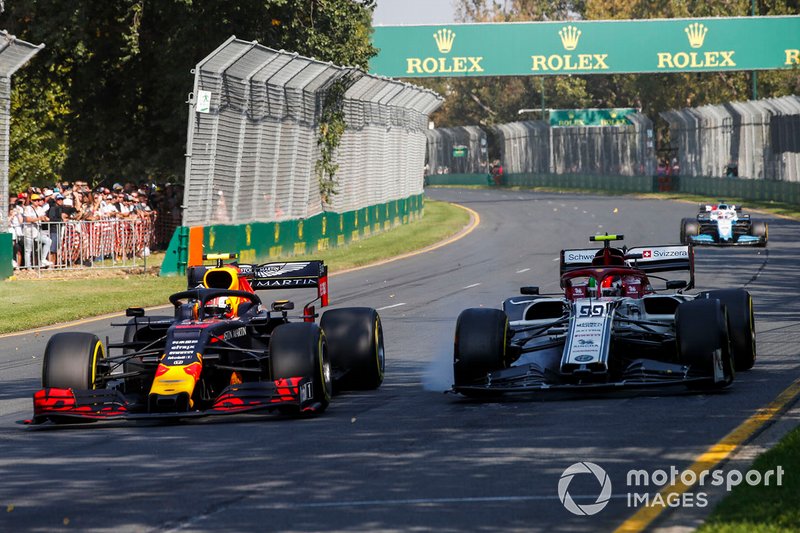 Pierre Gasly, Red Bull Racing RB15, Antonio Giovinazzi, Alfa Romeo Racing C38