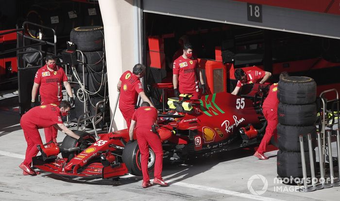 Carlos Sainz Jr., Ferrari SF21 
