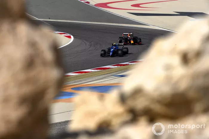 Esteban Ocon, Alpine A521, Max Verstappen, Red Bull Racing RB16B