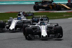 Lance Stroll, Williams FW40 leads Felipe Massa, Williams FW40
