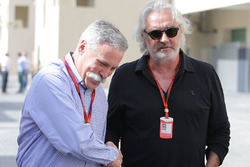 Председатель Formula One Group Чейз Кэри и Флавио Бриаторе