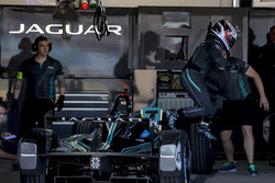 Адам Керролл, Jaguar Racing