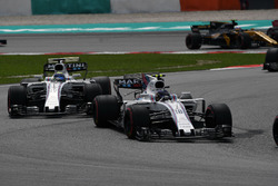 Lance Stroll, Williams FW40 en Felipe Massa, Williams FW40