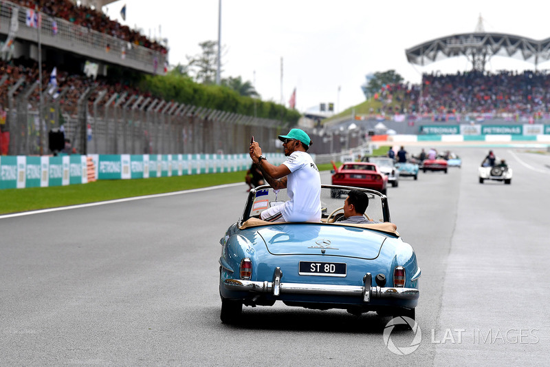 Lewis Hamilton, Mercedes AMG F1 on the drivers parade