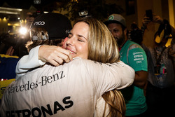 Nico Rosberg, Mercedes AMG F1 feiert seinen WM-Titel mit seiner Frau Vivian Rosberg, Freunden und de