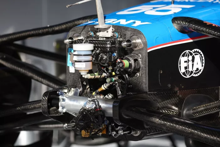 Williams FW48، التفاصيل الفنية 
