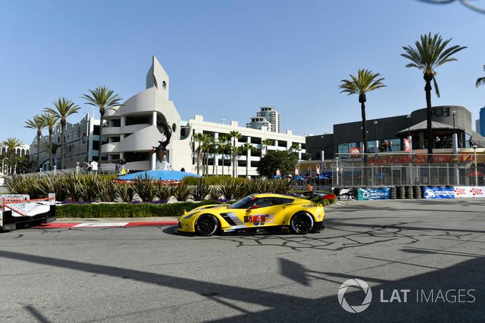 #4 Corvette Racing Chevrolet Corvette C7.R, GTLM: Oliver Gavin, Tommy Milner