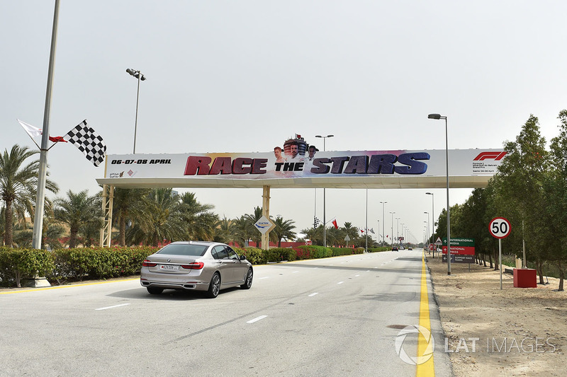 Jalan masuk