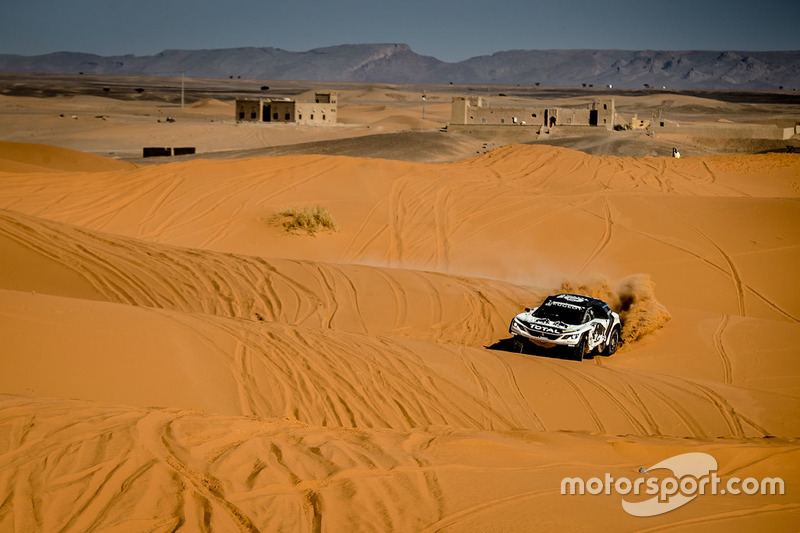 #304 Peugeot Sport Peugeot 2008 DKR: Carlos Sainz, Lucas Cruz