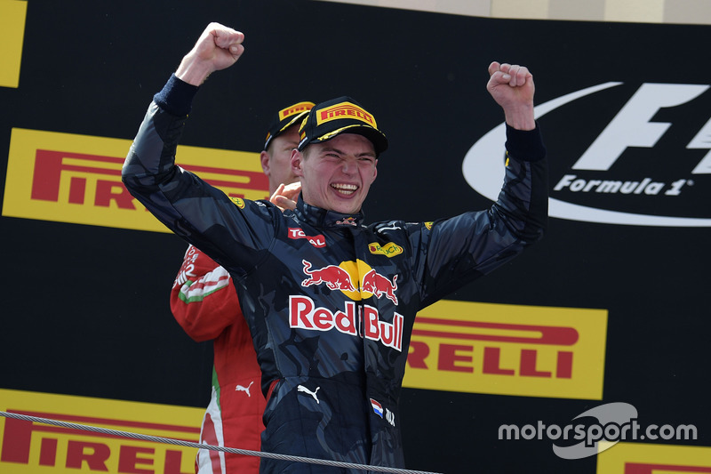 Max Verstappen, Red Bull Racing viert zijn eerste overwinning