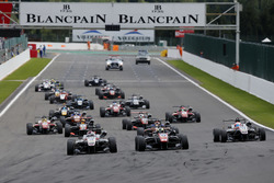 Arrancada, George Russell, HitechGP, Dallara F312 - Mercedes-Benz, Joel Eriksson, Motopark, Dallara