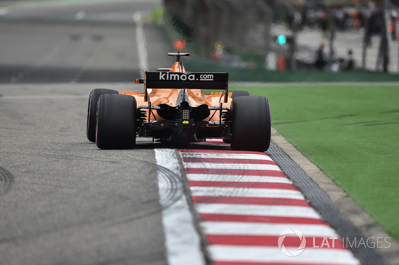 Fernando Alonso, McLaren MCL33;