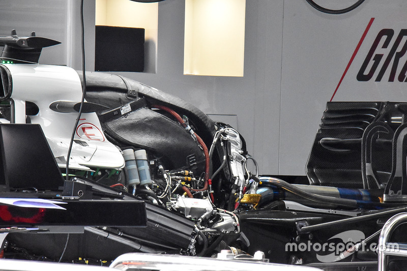 Двигун Ferrari на боліді Haas VF-18