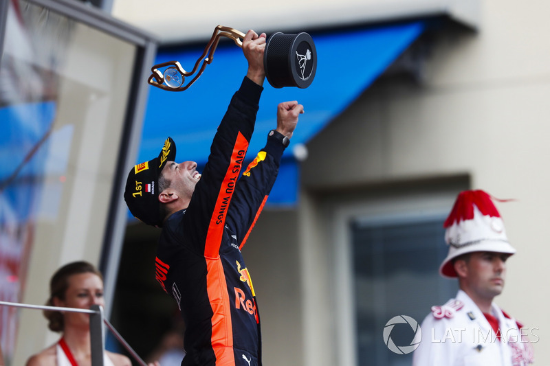 Podio: il vincitore della gara Daniel Ricciardo, Red Bull Racing