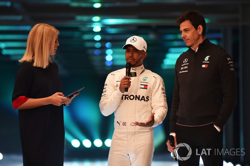 Lewis Hamilton, Mercedes AMG F1, Toto Wolff, Executive Director Mercedes AMG F1