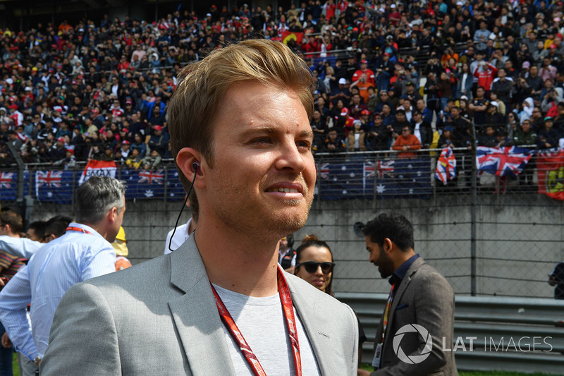 Nico Rosberg,Ambasciatore Mercedes-Benz, in griglia