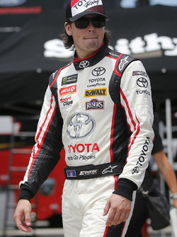 Erik Jones, Joe Gibbs Racing, Toyota Camry buyatoyota.com