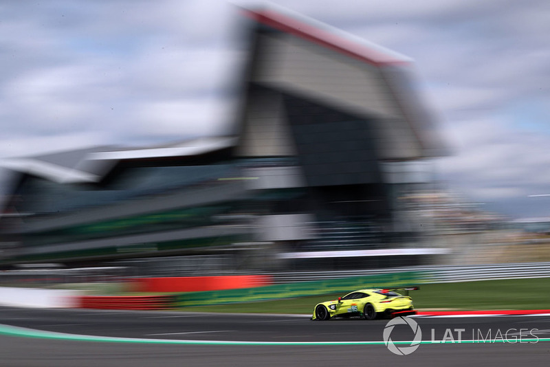 #95 Aston Martin Racing Aston Martin Vantage AMR: Marco Sorensen, Nicki Thiim, Darren Turner 