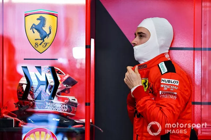Charles Leclerc, Ferrari in garage