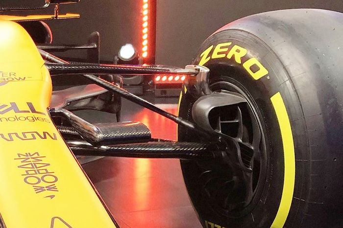 McLaren MCL35 detalle