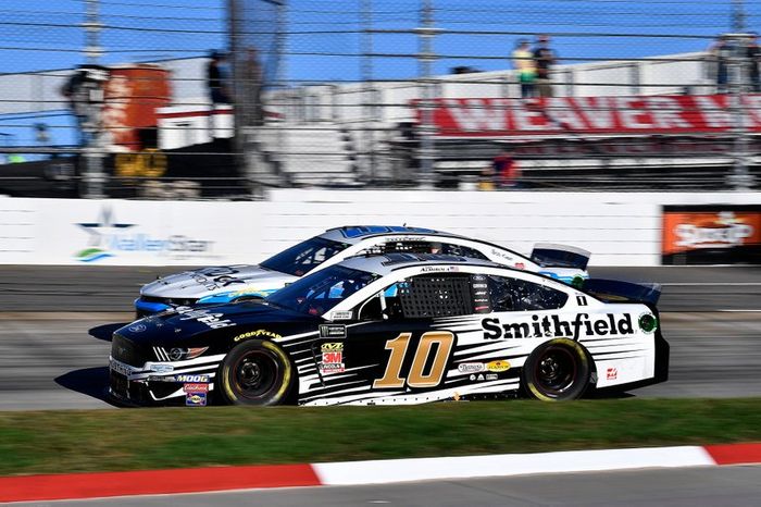 Aric Almirola, Stewart-Haas Racing, Ford Mustang Smithfield