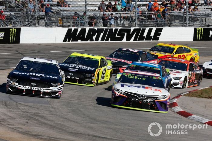 Denny Hamlin, Joe Gibbs Racing, Toyota Camry FedEx Freight, Aric Almirola, Stewart-Haas Racing, Ford Mustang Smithfield