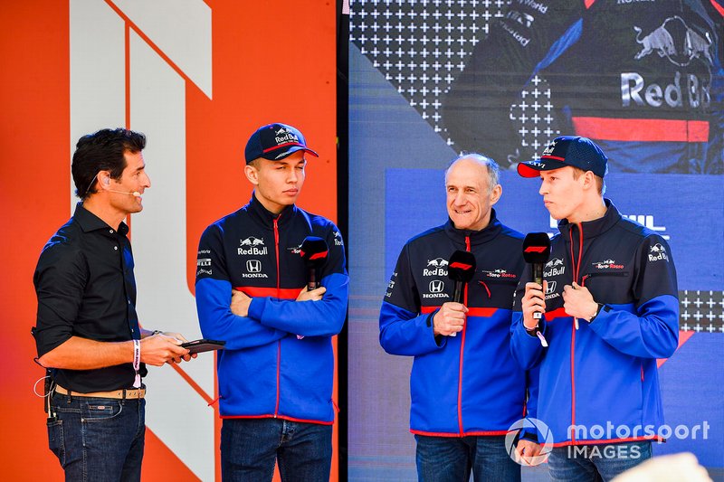 Mark Webber, Alexander Albon, Scuderia Toro Rosso, Franz Tost, Team Principal, Toro Rosso e Daniil Kvyat, Toro Rosso, all'evento a Federation Square