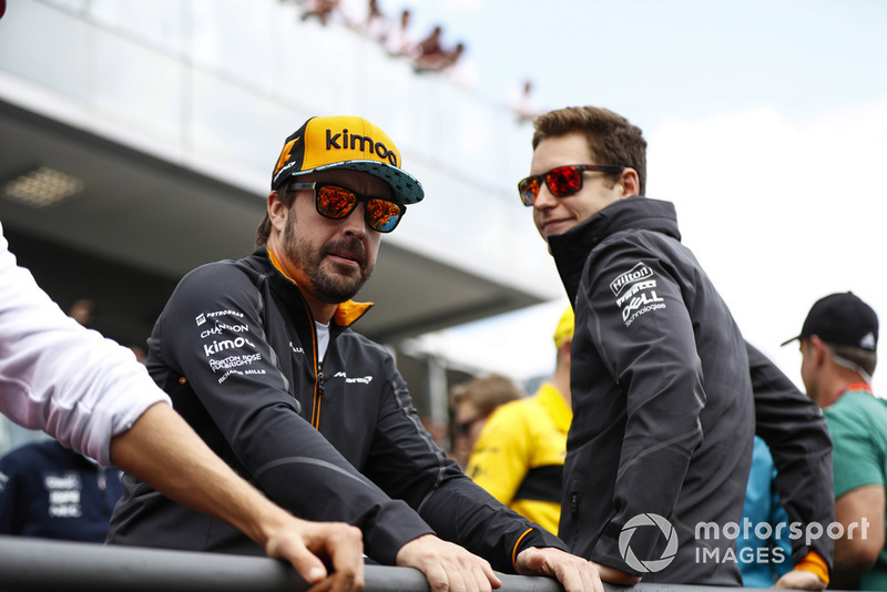 Фернандо Алонсо, McLaren, та Стоффель Вандорн, McLaren