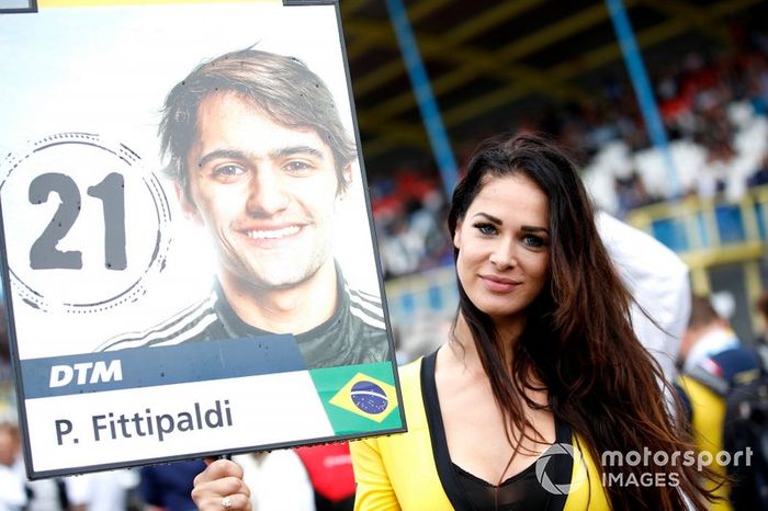 Chica de la parrilla