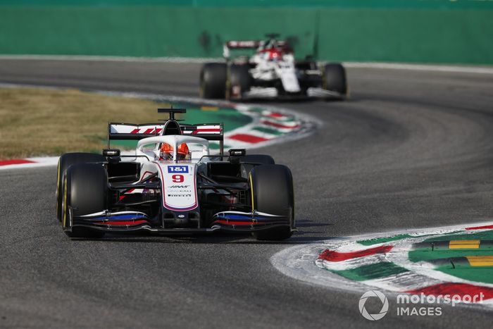 Nikita Mazepin, Haas VF-21, Robert Kubica, Alfa Romeo Racing C41