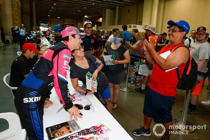 Helio Castroneves, Meyer Shank Racing Honda