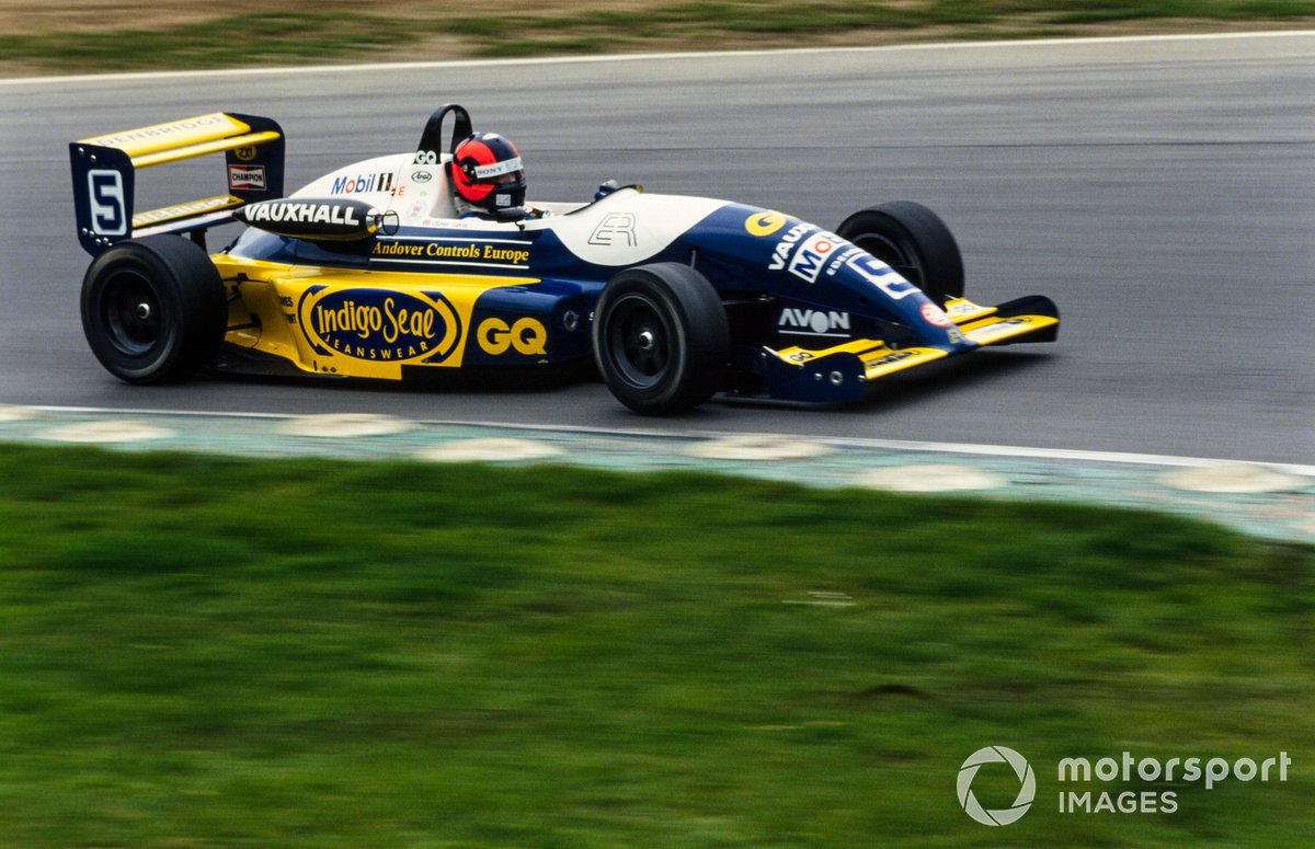 Edenbridge started the season with Ralt before Briggs took the plunge on the switch to Dallara, which kickstarted Gavin's run of success