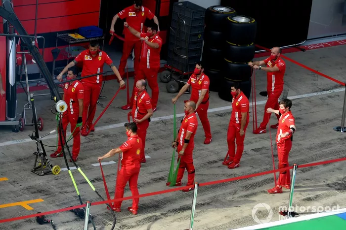 Ferrari practica los pitstops
