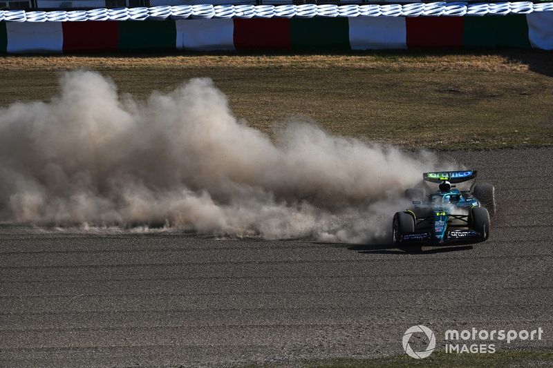 Fernando Alonso, accidente en Aston Martin Racing