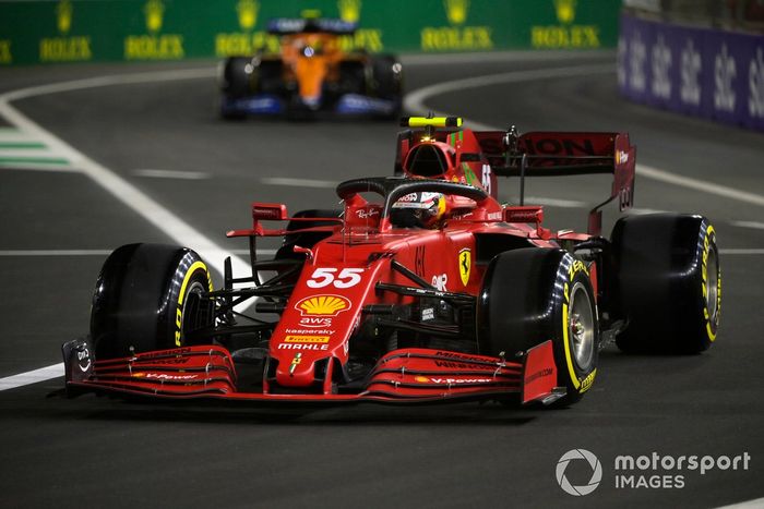 Carlos Sainz Jr, Ferrari SF21