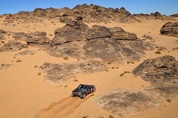 #202 Team Audi Sport Audi: Carlos Sainz, Lucas Cruz