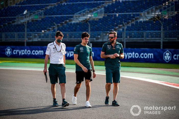 Lance Stroll, Aston Martin recorre la pista 