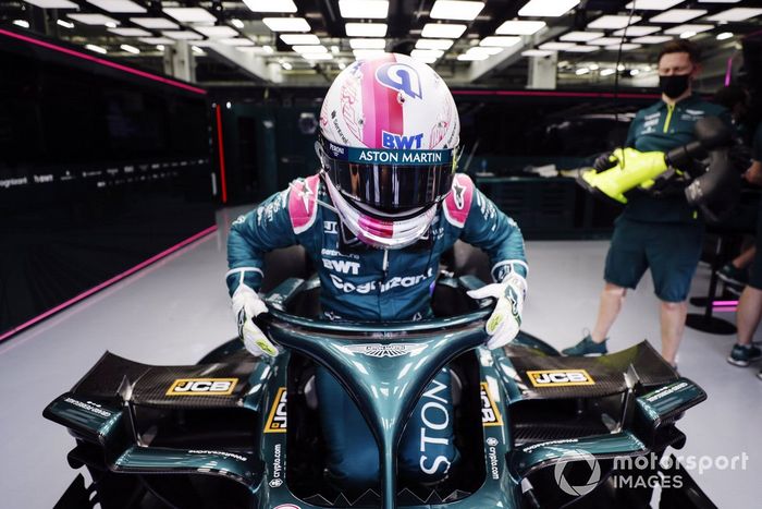 Sebastian Vettel, Aston Martin AMR21