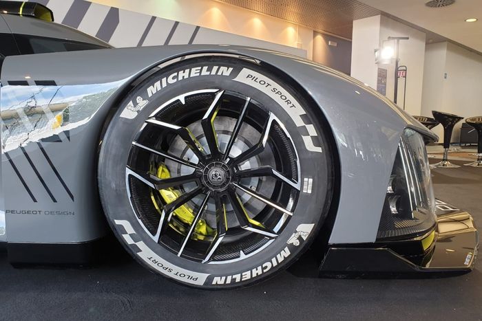 Detalles Peugeot Hypercar 9X8