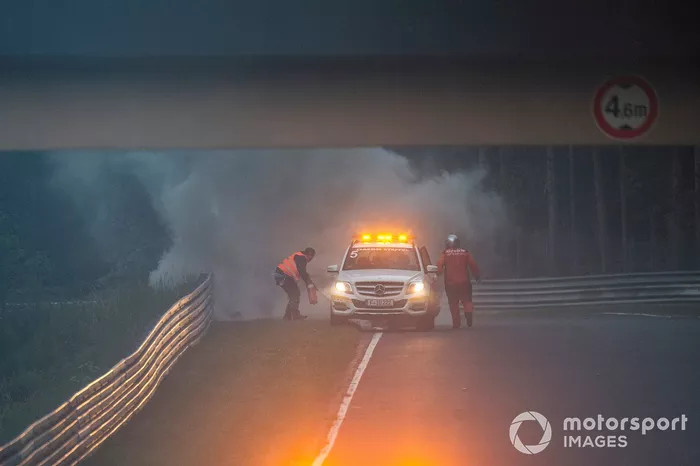 Crash: #160 Teichmann Racing KTM X-BOW GTX: Georg Griesemann, Maik Rönnefarth, Yves Volte, Felix von der Laden